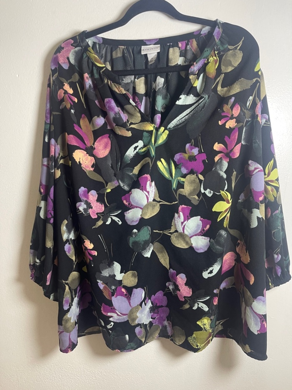 Ava & Viv Black Floral V-Neck Blouse with Pink, Purple & Gold Accents Size: 2X